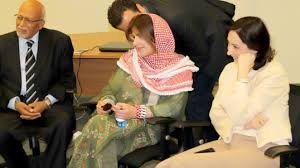 علي يوسف مع الأميرة بسمة والأميرة ريم علي