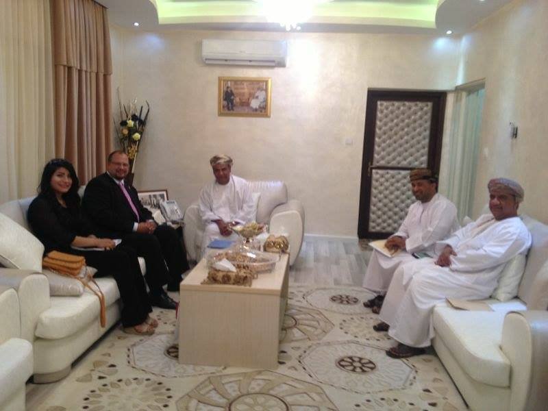 السفير العماني